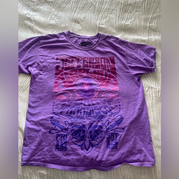 Graphic tee - Picture 1 of 2